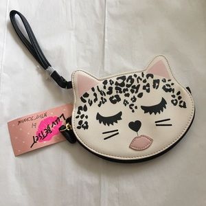NEW - Betsey Johnson kitty wristlet